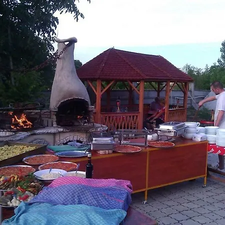 Hotel Iveta *