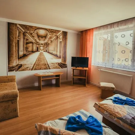 Iveta Hotel *